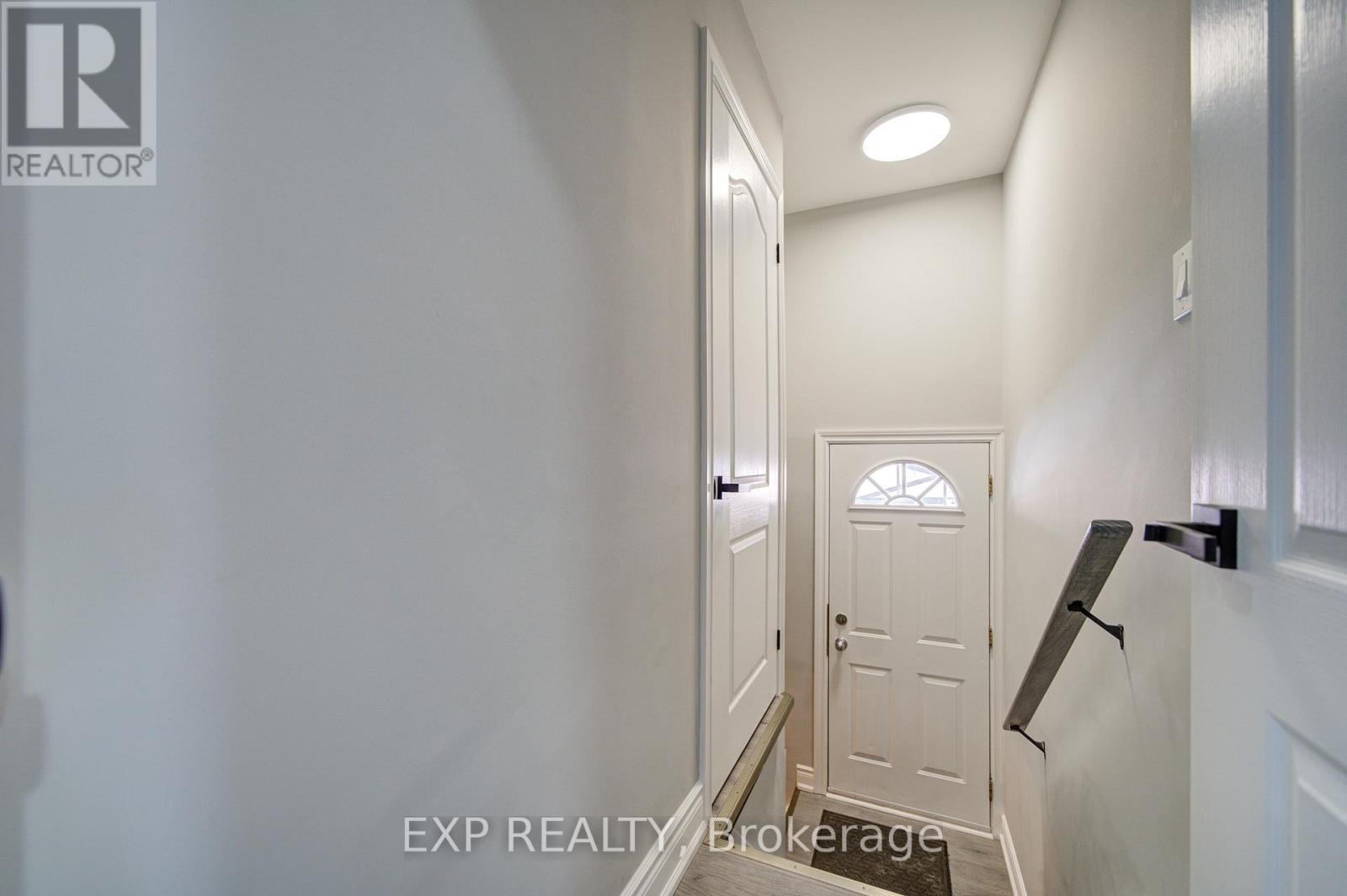 1393 Garvolin Avenue, Pickering, Ontario  L1W 1J7 - Photo 31 - E12974920