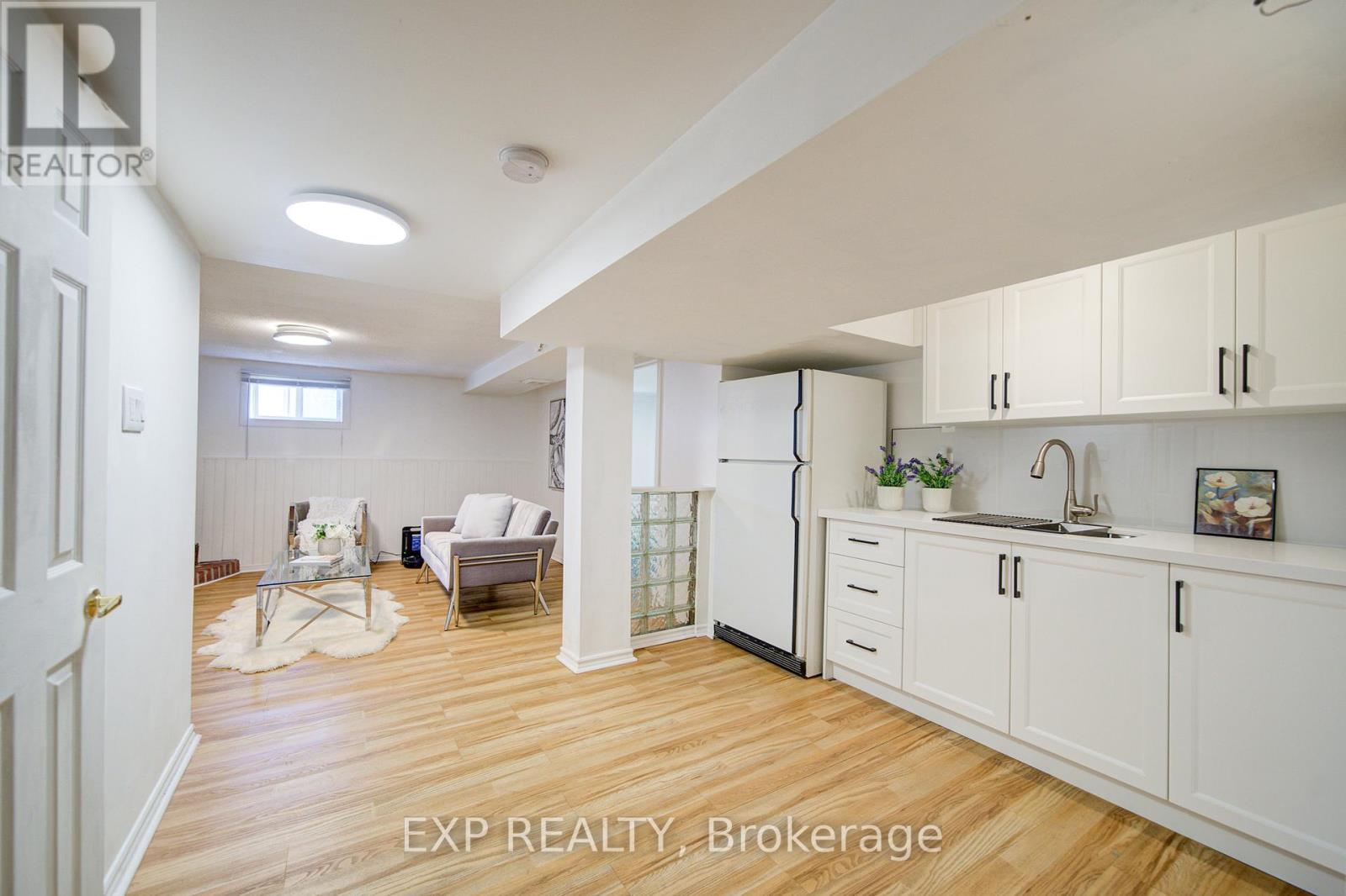 1393 Garvolin Avenue, Pickering, Ontario  L1W 1J7 - Photo 34 - E12974920