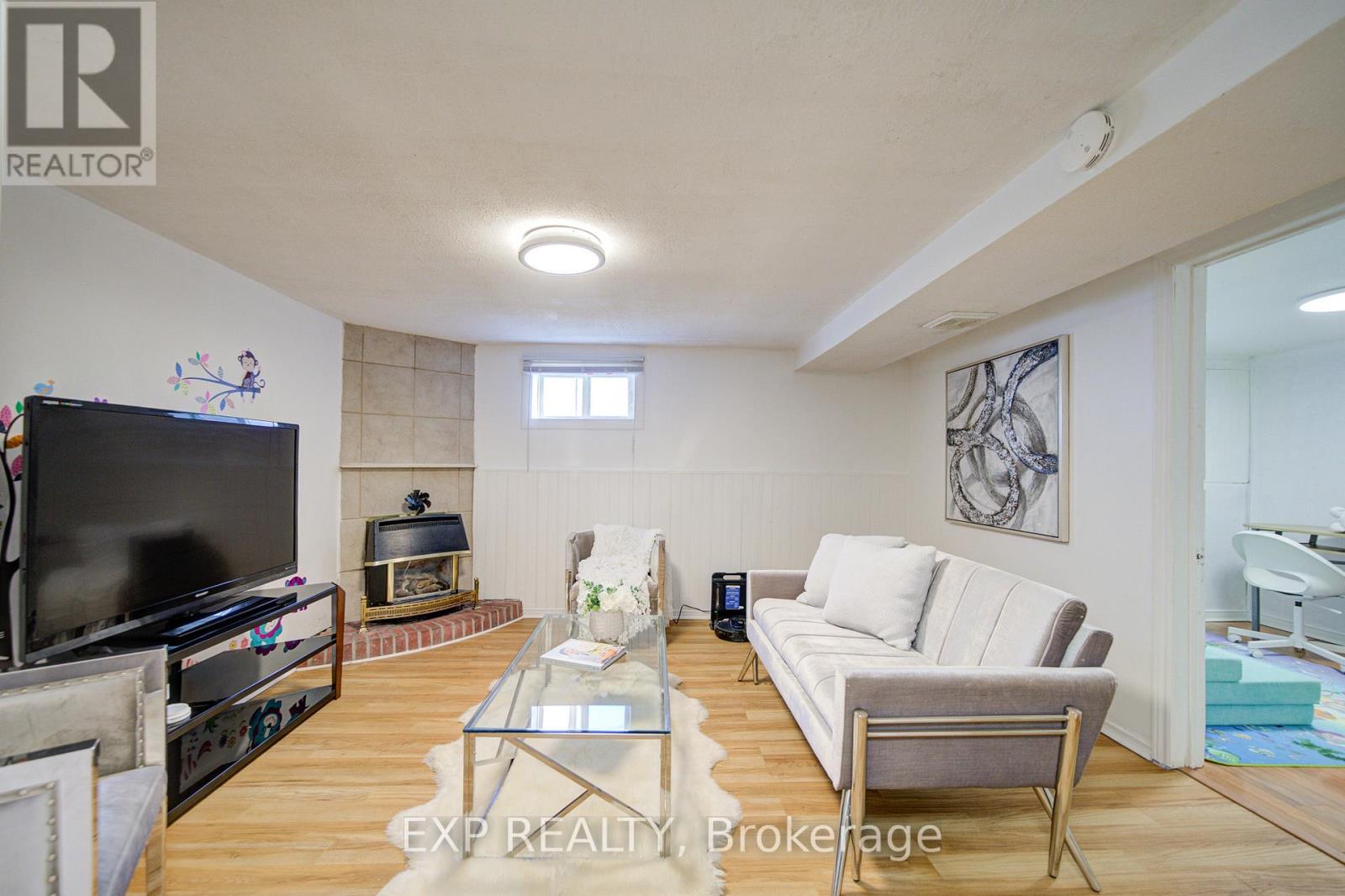 1393 Garvolin Avenue, Pickering, Ontario  L1W 1J7 - Photo 37 - E12974920