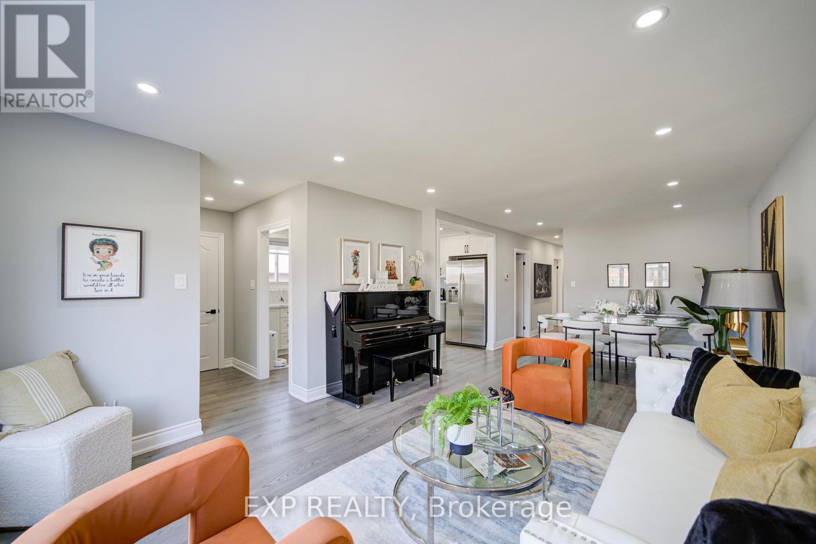 1393 Garvolin Avenue, Pickering, Ontario  L1W 1J7 - Photo 5 - E12974920