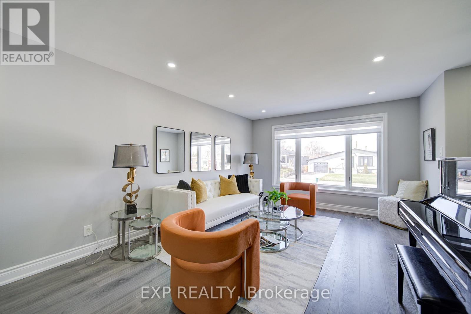 1393 Garvolin Avenue, Pickering, Ontario  L1W 1J7 - Photo 6 - E12974920