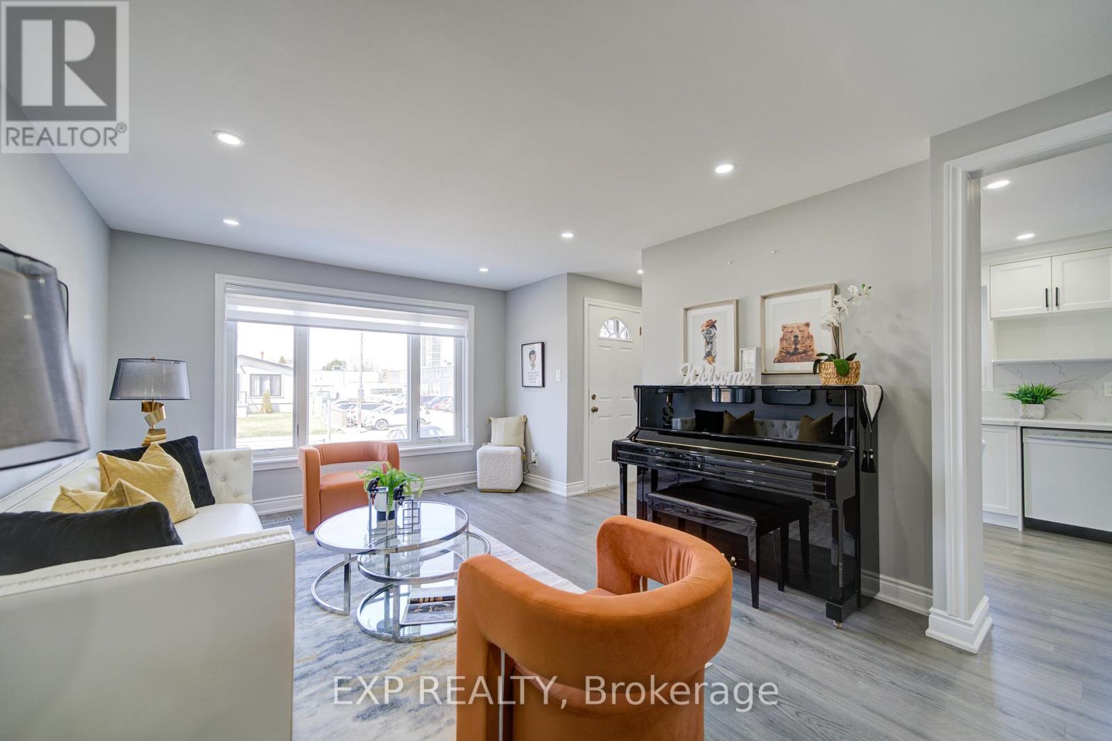 1393 Garvolin Avenue, Pickering, Ontario  L1W 1J7 - Photo 7 - E12974920