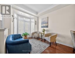 32 TIDESWELL BOULEVARD, Toronto, Ontario