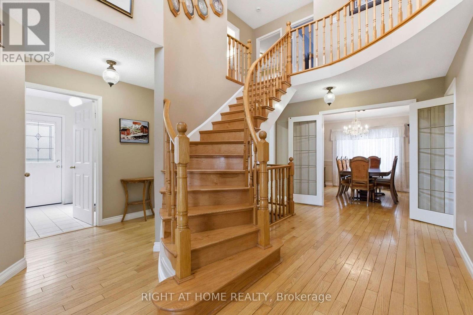 620 Aspen Road, Pickering, Ontario  L1V 3T7 - Photo 2 - E12974964