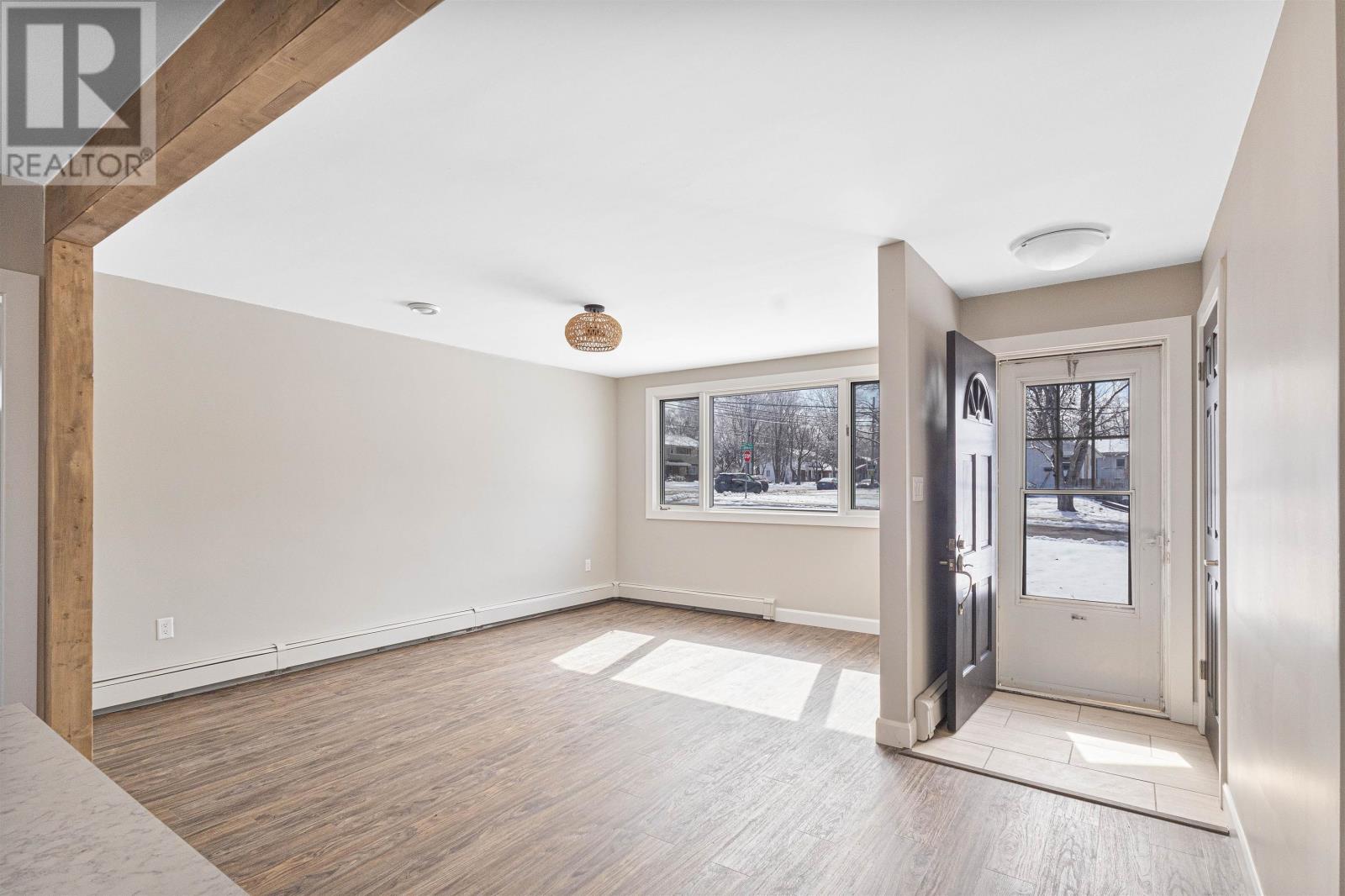 33 Moreau Drive, Charlottetown, Prince Edward Island  C1A 2Y3 - Photo 4 - 202606542