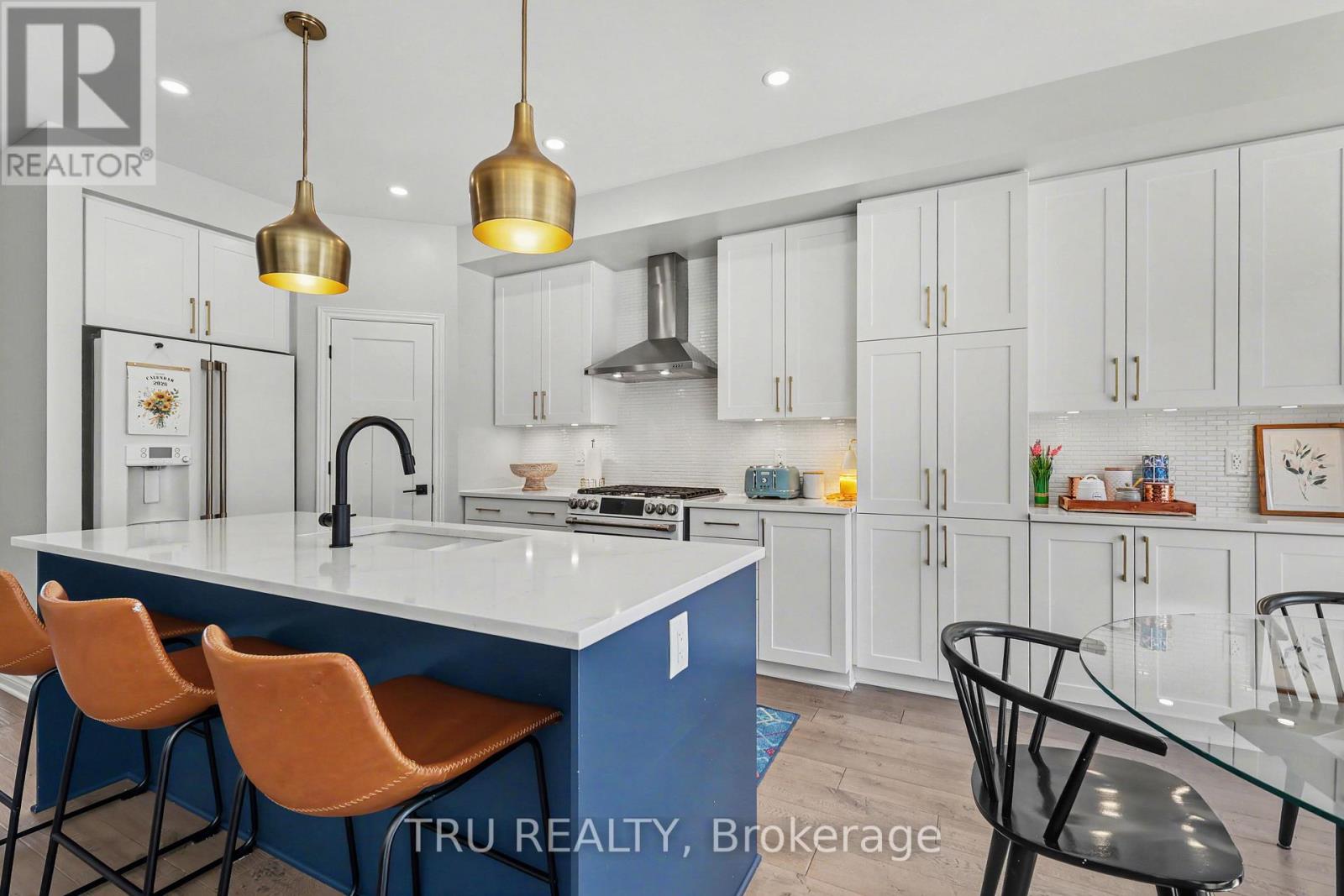 757 Parade Drive, Ottawa, Ontario  K2S 0Z6 - Photo 18 - X12974908