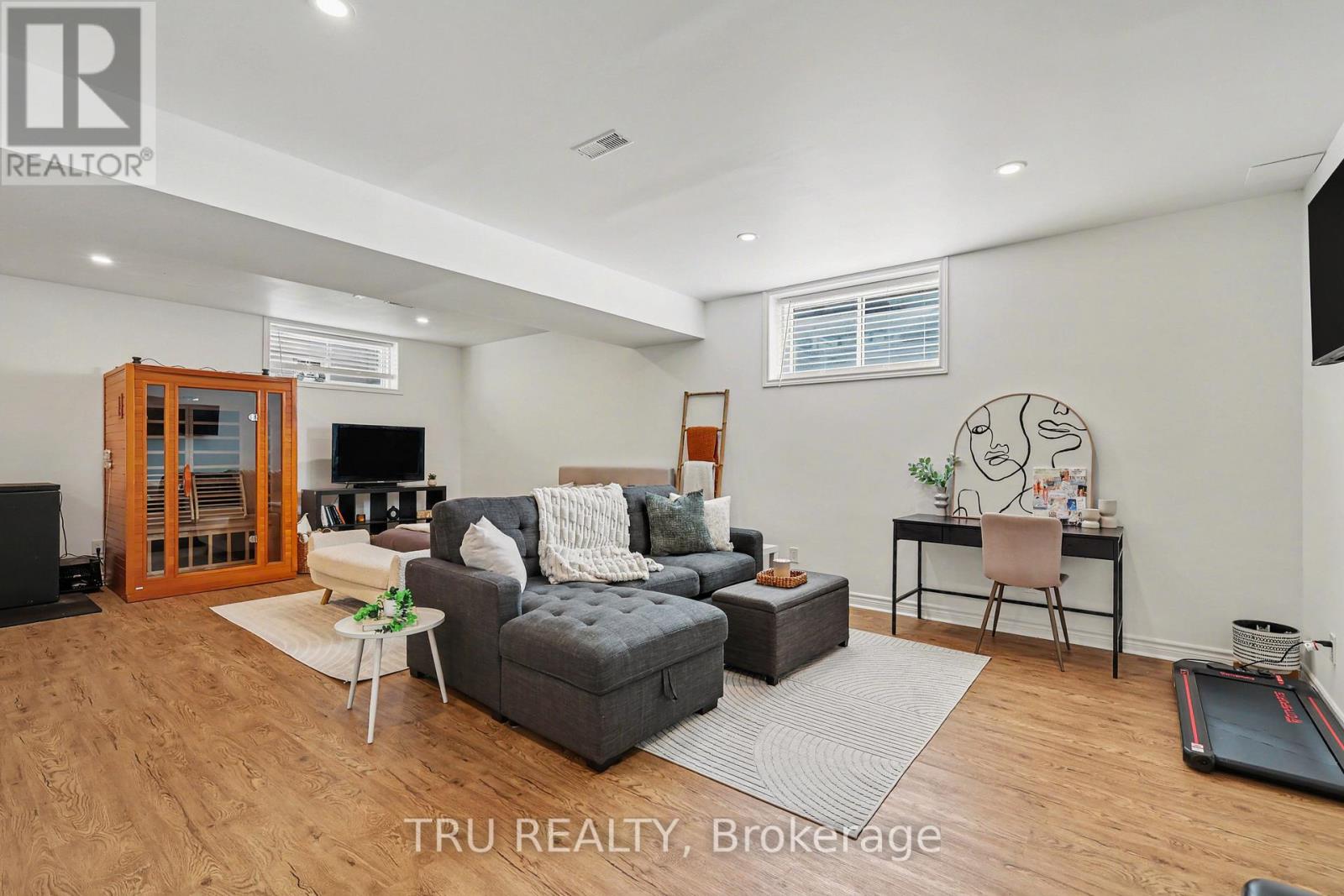 757 Parade Drive, Ottawa, Ontario  K2S 0Z6 - Photo 27 - X12974908