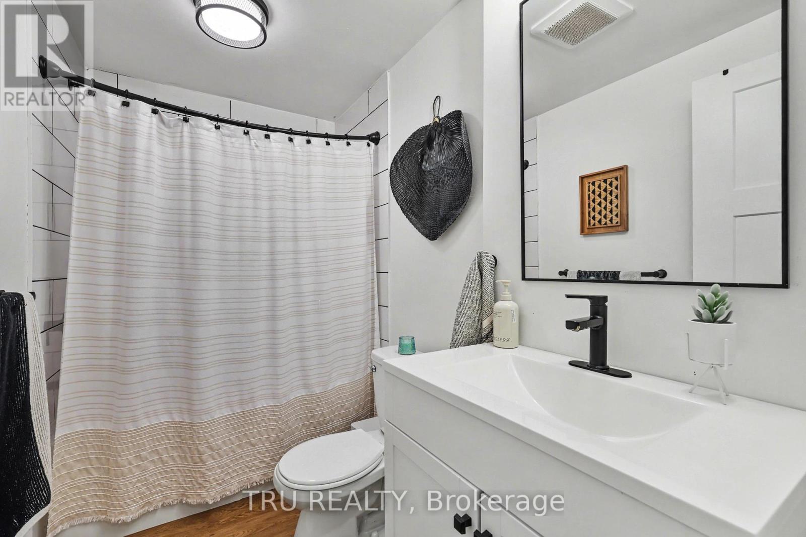 757 Parade Drive, Ottawa, Ontario  K2S 0Z6 - Photo 29 - X12974908