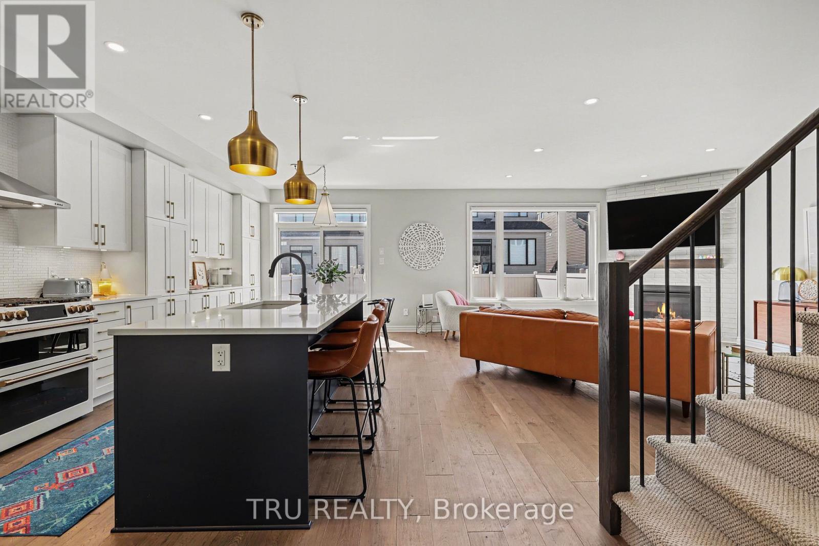 757 Parade Drive, Ottawa, Ontario  K2S 0Z6 - Photo 6 - X12974908