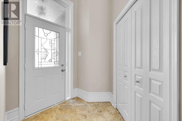 155 Royal Landing Gate, North Grenville, Ontario  K0G 1J0 - Photo 3 - X12974916