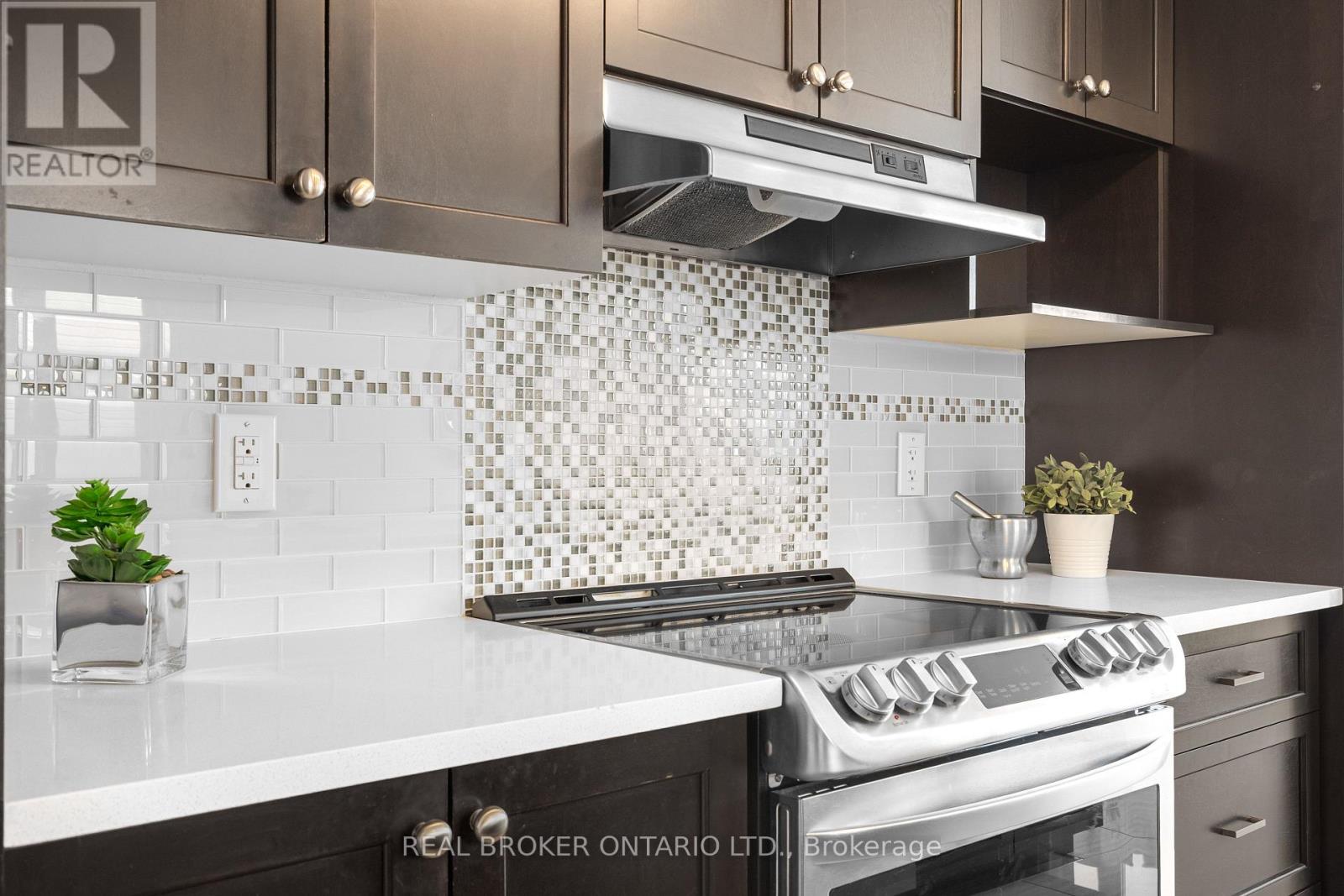 15 Peever Place, Carleton Place, Ontario  K7C 0C4 - Photo 11 - X12974956