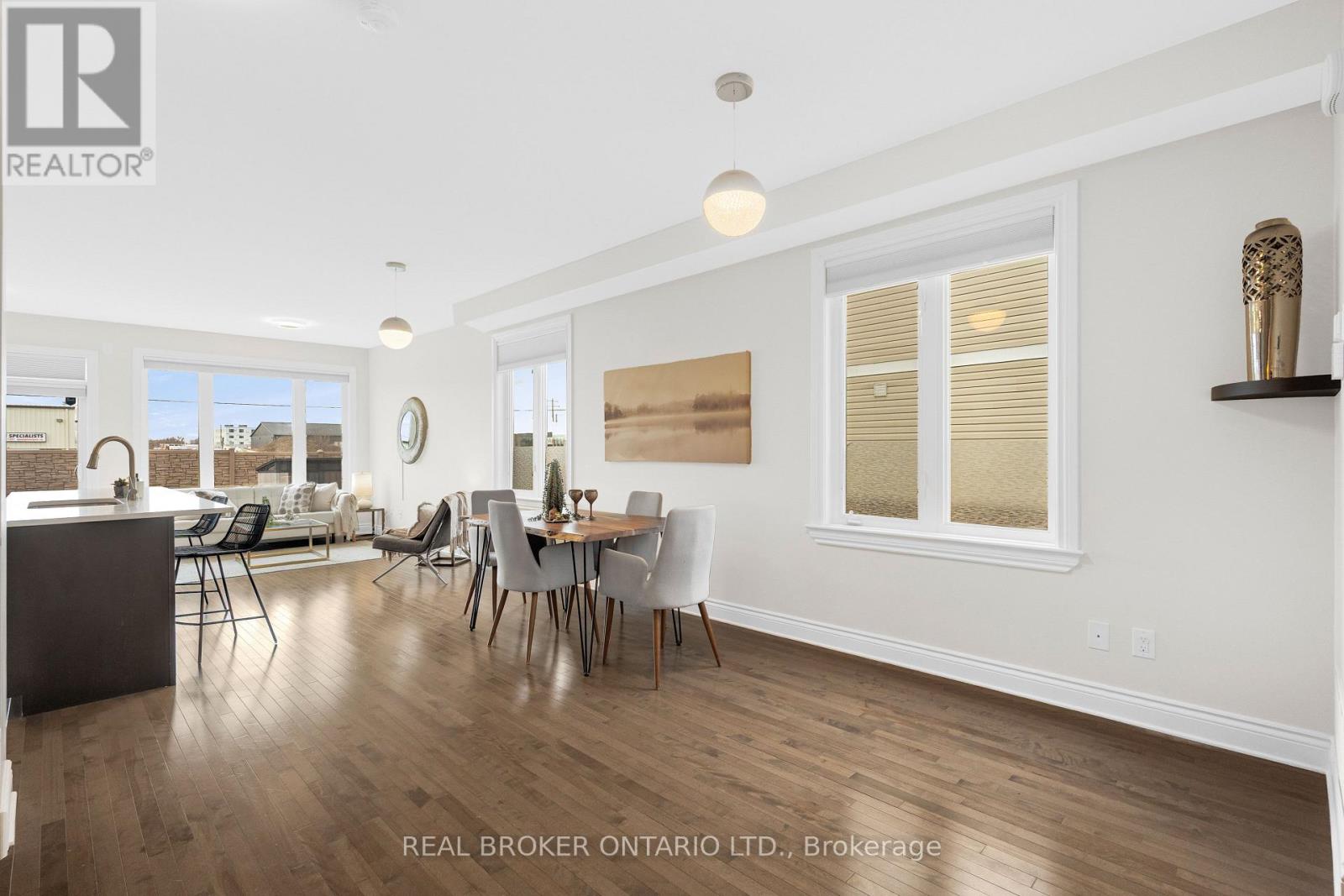 15 Peever Place, Carleton Place, Ontario  K7C 0C4 - Photo 5 - X12974956