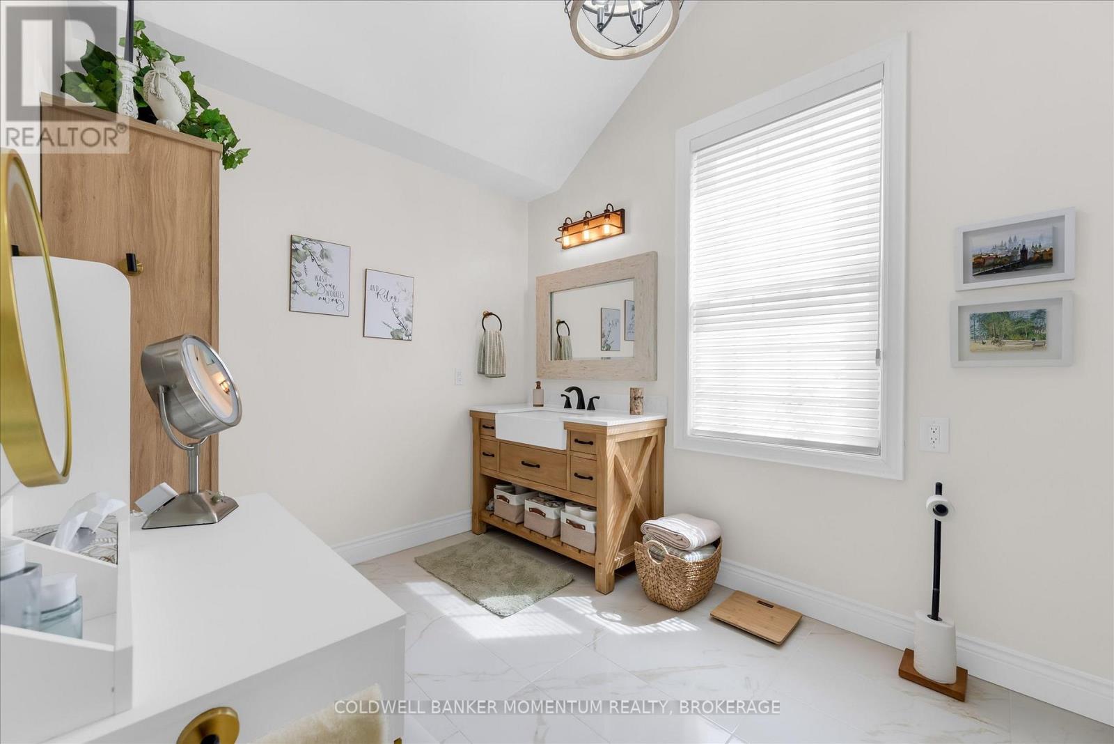 42 Sculler's Way, St. Catharines, Ontario  L2N 7T1 - Photo 18 - X12974890