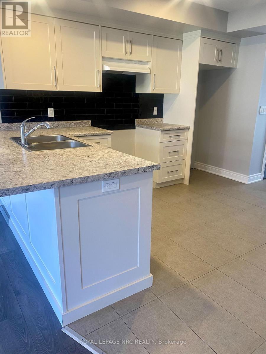 76 Almond Street, Welland, Ontario  L3B 3P8 - Photo 6 - X12974900