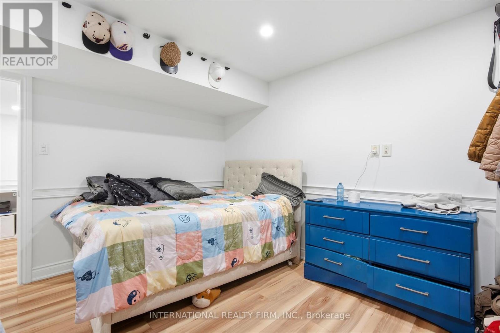 130 Andrews Drive, Bradford West Gwillimbury, Ontario  L0G 1A0 - Photo 37 - N12974940