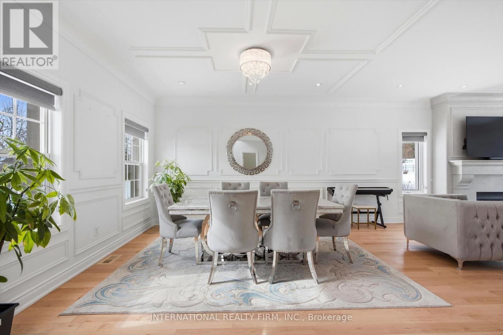 130 Andrews Drive, Bradford West Gwillimbury, Ontario  L0G 1A0 - Photo 7 - N12974940