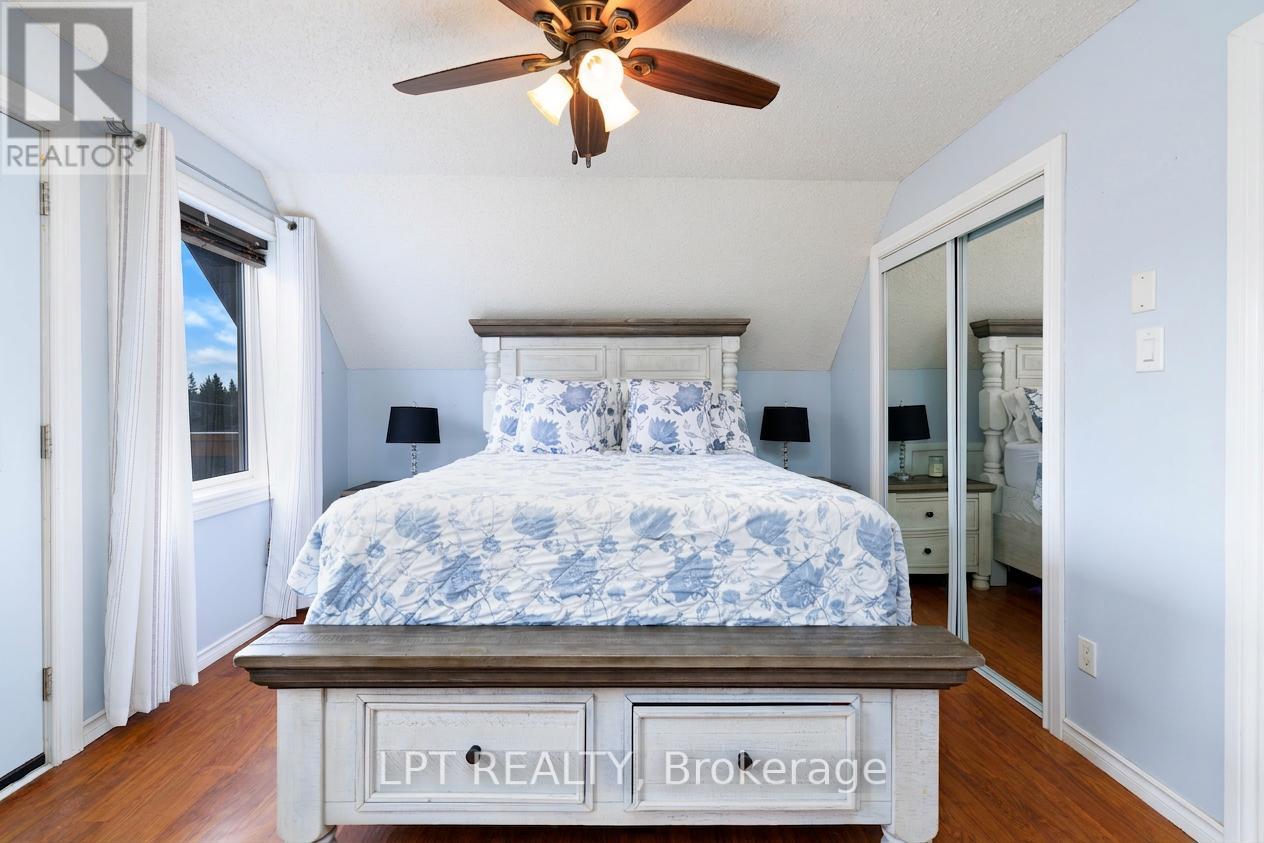 11 Hardwood Drive, Georgina, Ontario  L0E 1L0 - Photo 12 - N12974958