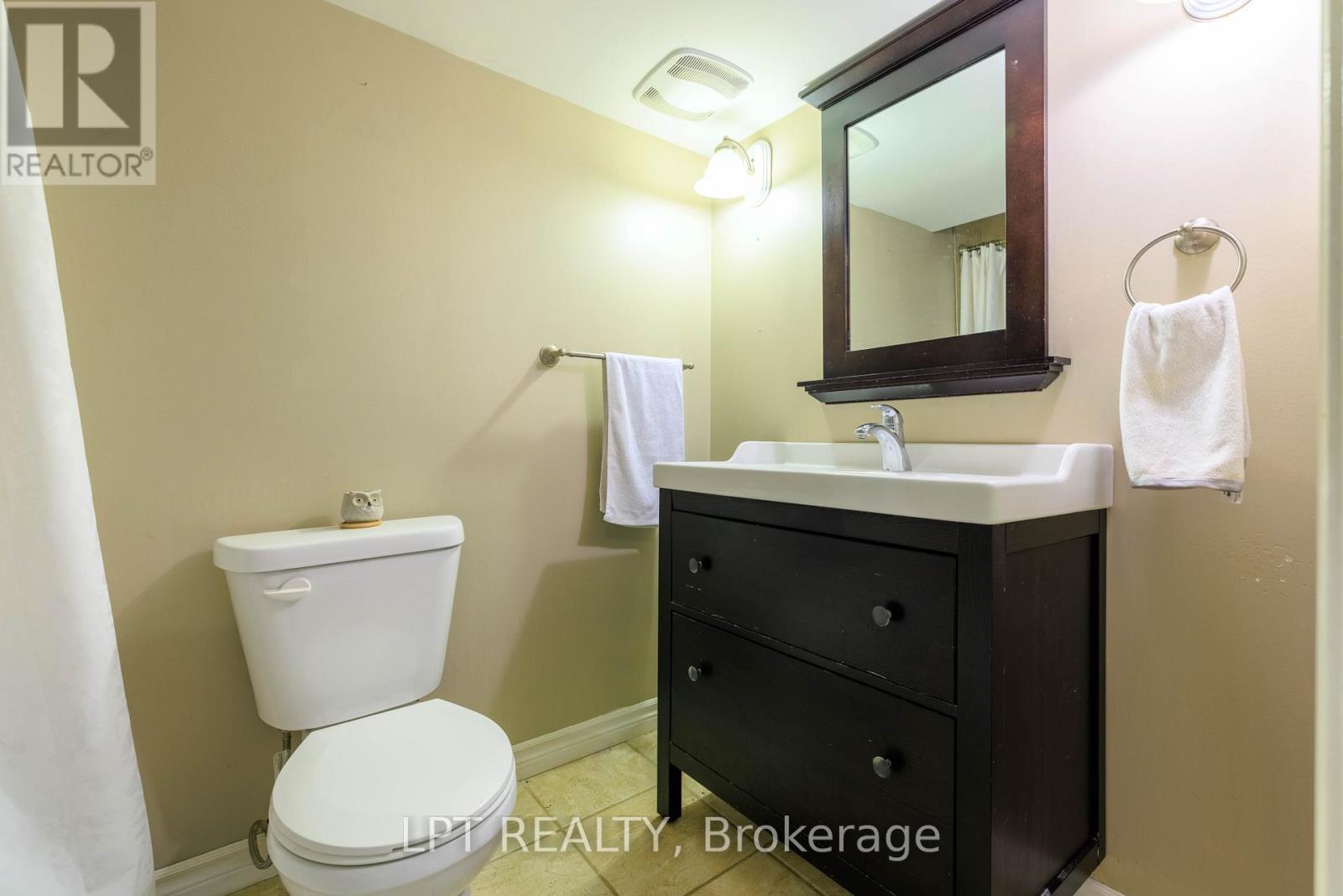 11 Hardwood Drive, Georgina, Ontario  L0E 1L0 - Photo 24 - N12974958