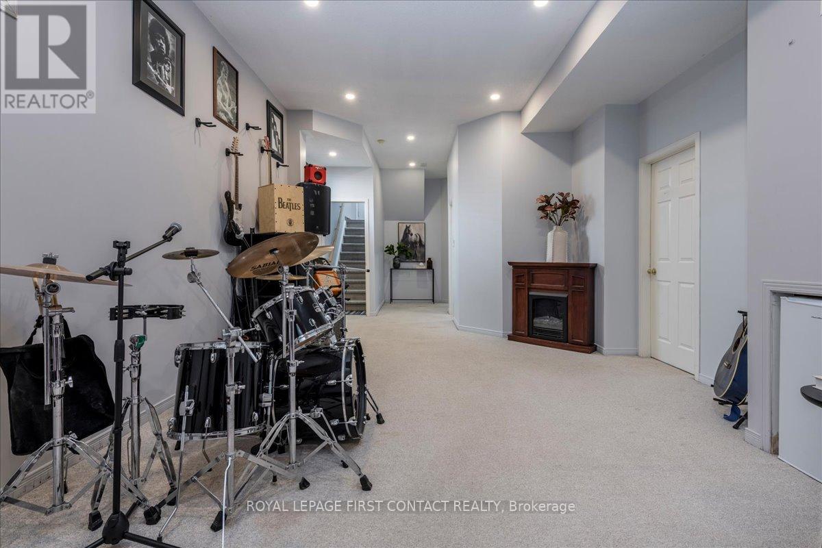 36 Churchland Drive, Barrie, Ontario  L4N 8P9 - Photo 16 - S12974942