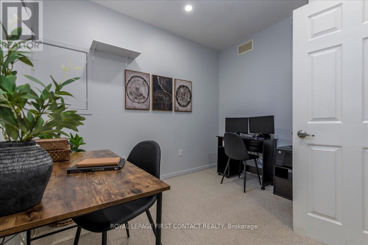 36 Churchland Drive, Barrie, Ontario  L4N 8P9 - Photo 21 - S12974942