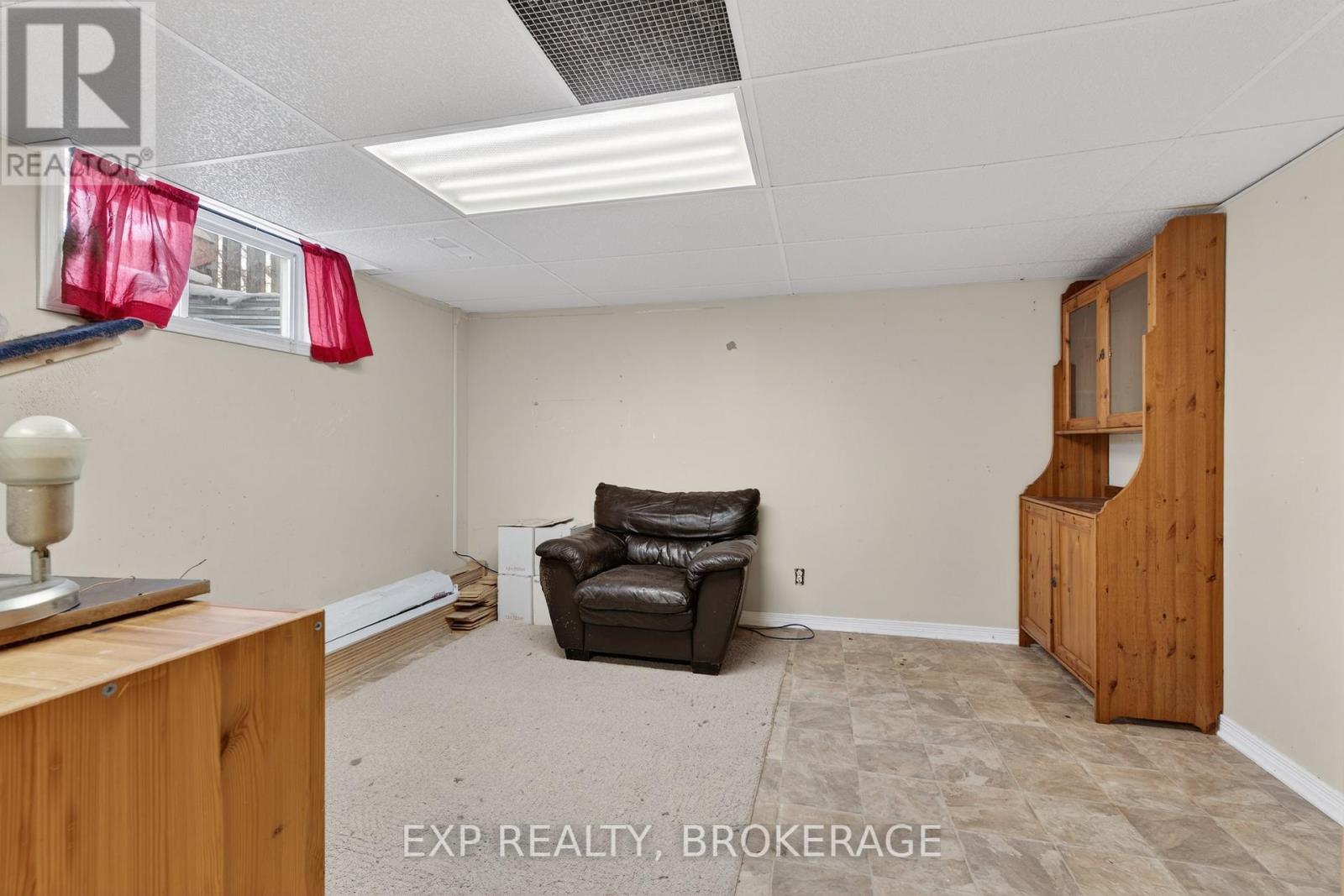 504 St Martha Street, Kingston, Ontario  K7K 0A5 - Photo 26 - X12933942