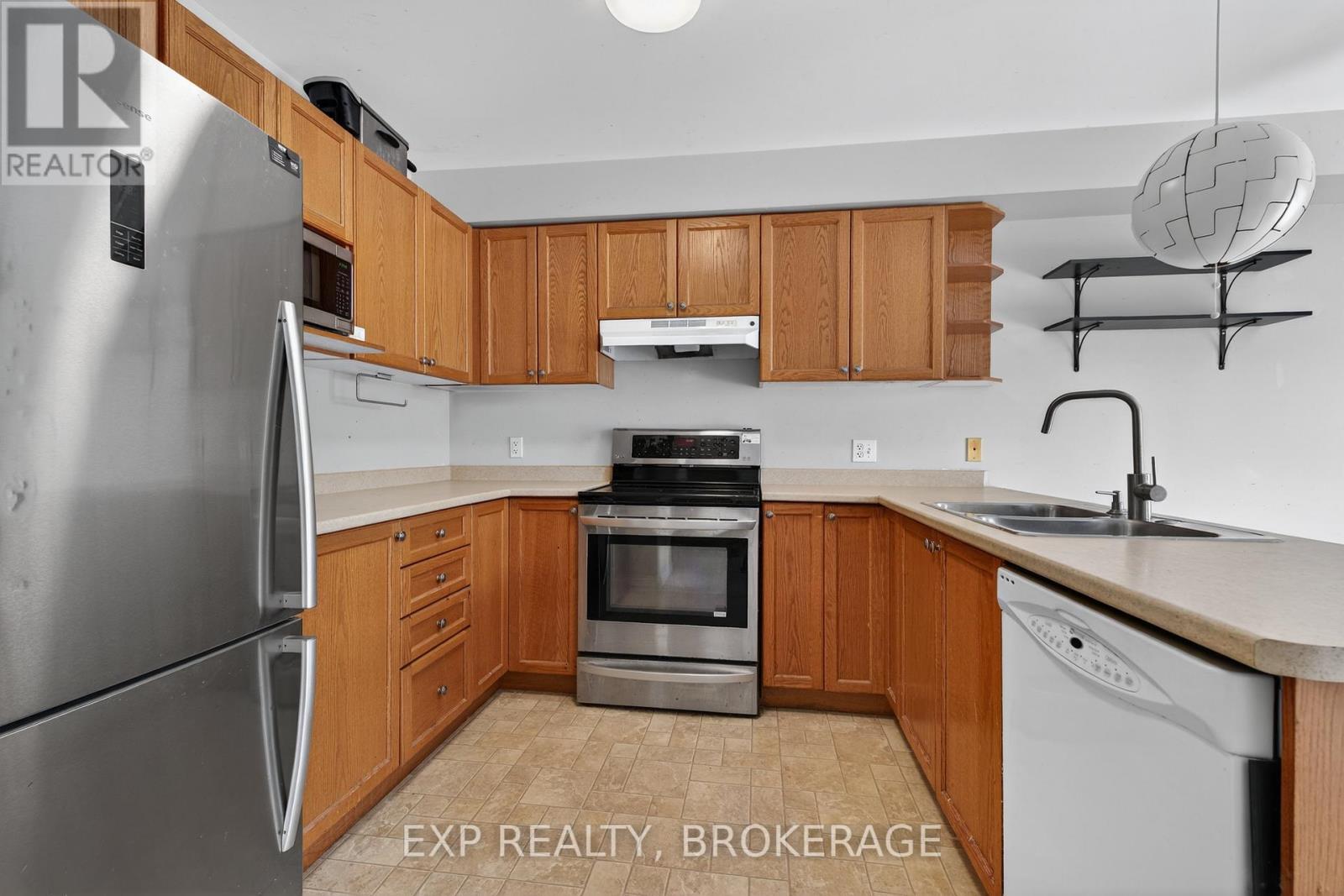 504 St Martha Street, Kingston, Ontario  K7K 0A5 - Photo 14 - X12933942