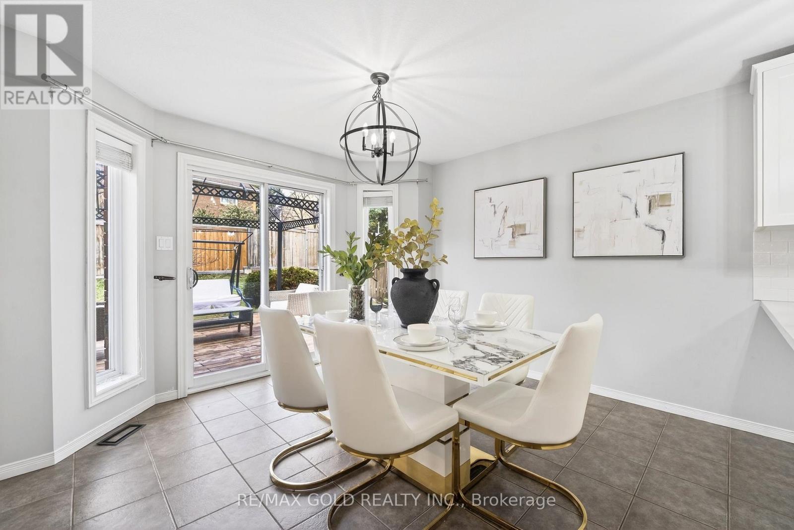 24 Murray Court, Orangeville, Ontario  L9W 0A1 - Photo 10 - W12974910