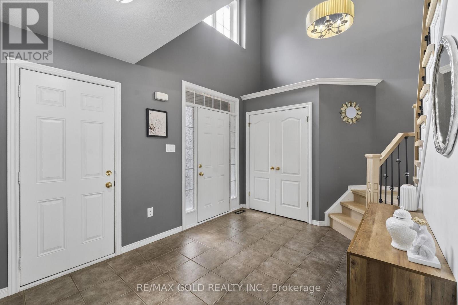 24 Murray Court, Orangeville, Ontario  L9W 0A1 - Photo 7 - W12974910