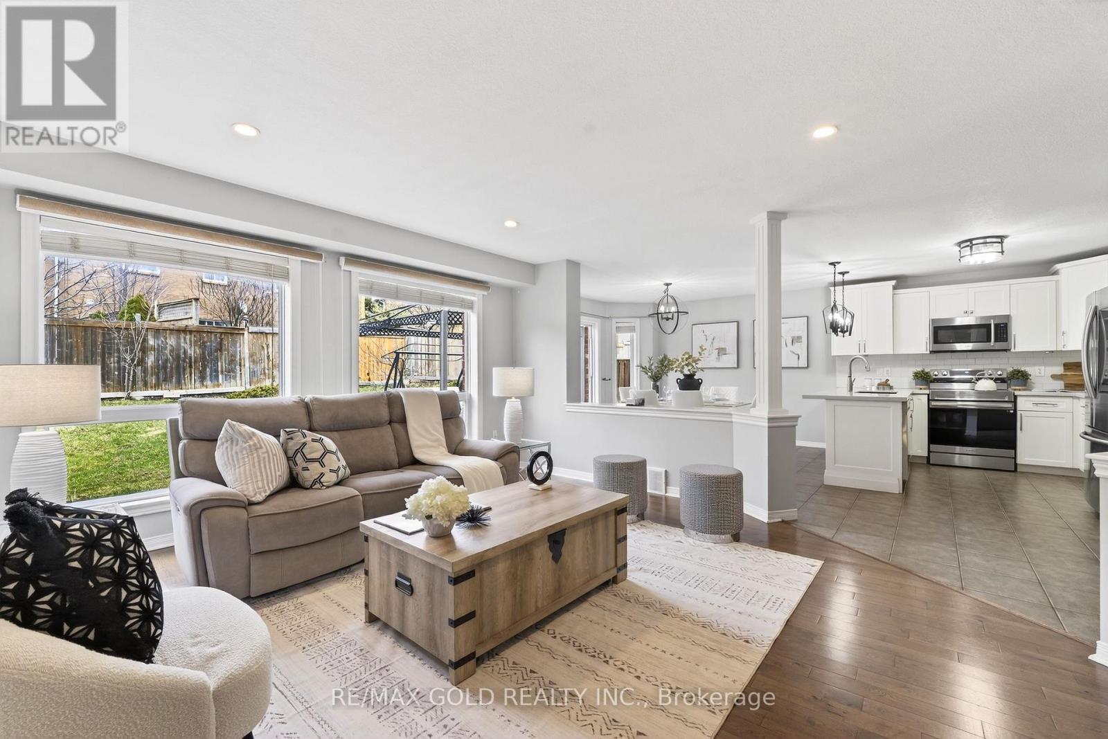 24 Murray Court, Orangeville, Ontario  L9W 0A1 - Photo 9 - W12974910