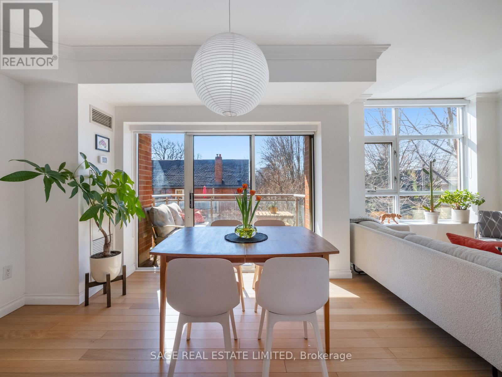 305 - 2495 Dundas Street W, Toronto, Ontario  M6P 1X4 - Photo 11 - W12974966