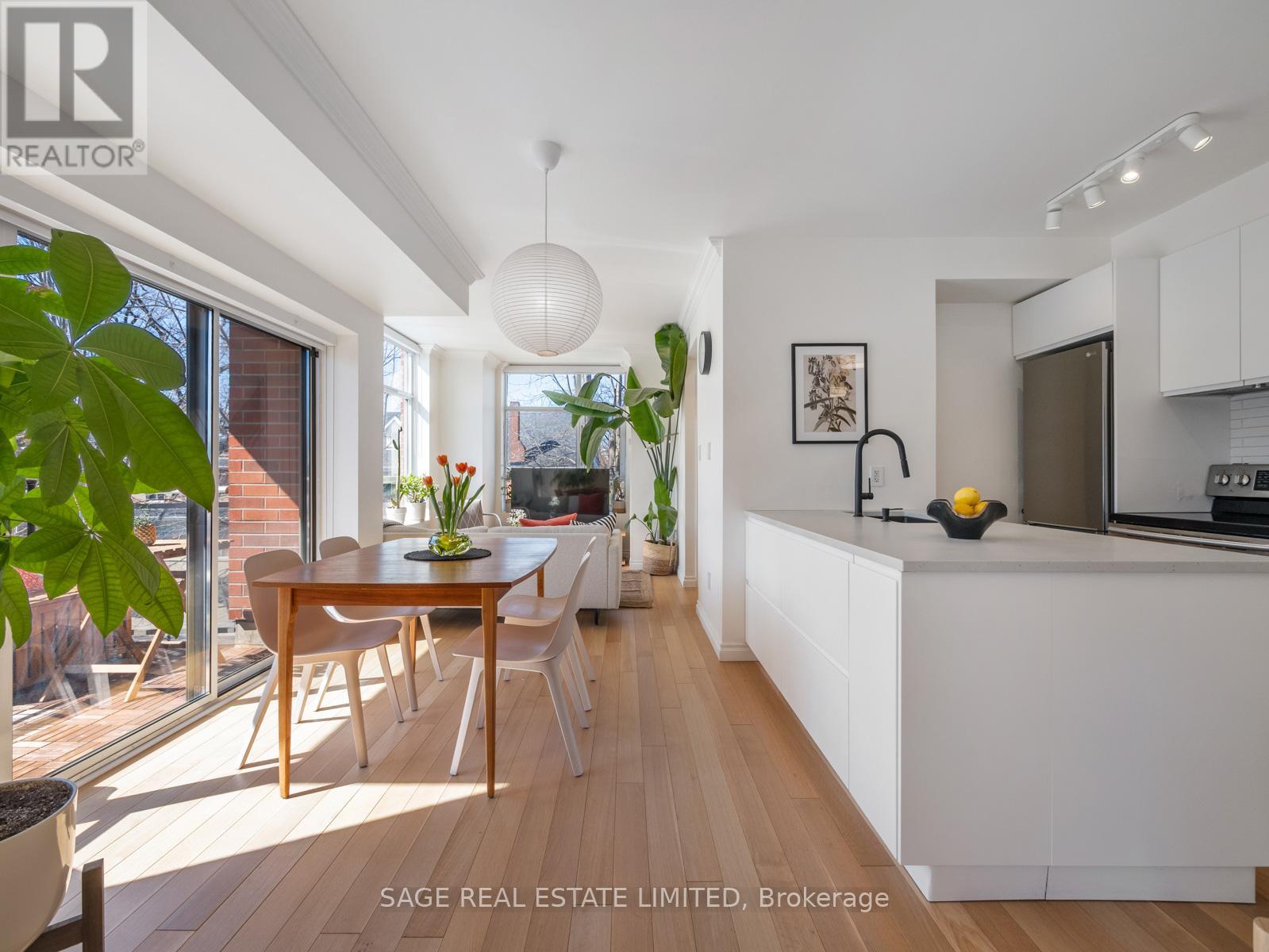 305 - 2495 Dundas Street W, Toronto, Ontario  M6P 1X4 - Photo 9 - W12974966