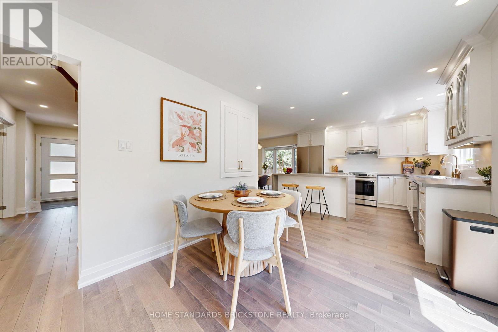 460 Aspen Forest Drive, Oakville, Ontario  L6J 6H6 - Photo 11 - W12974968