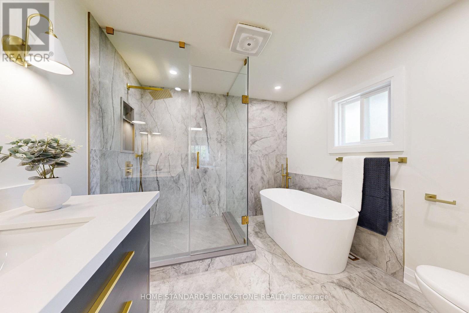 460 Aspen Forest Drive, Oakville, Ontario  L6J 6H6 - Photo 28 - W12974968