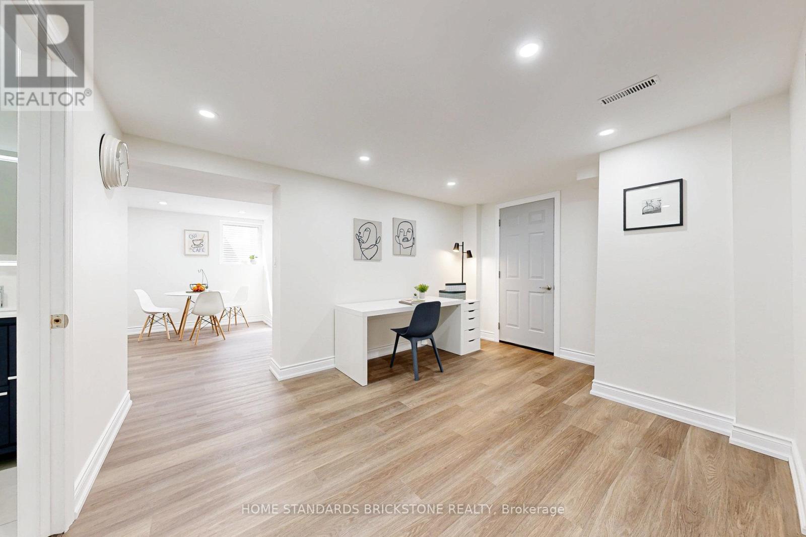 460 Aspen Forest Drive, Oakville, Ontario  L6J 6H6 - Photo 30 - W12974968