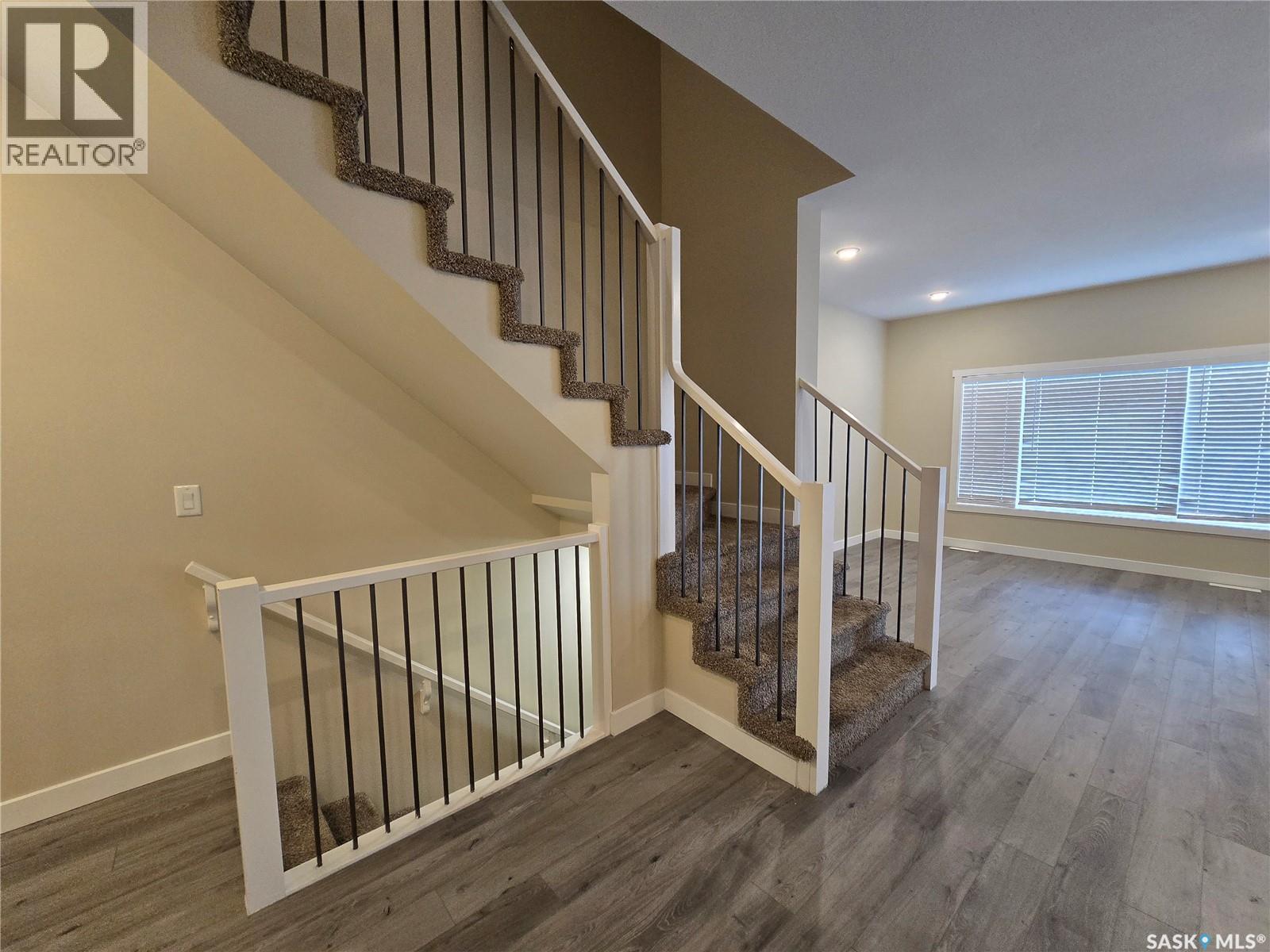 127 315 Dickson Crescent, Saskatoon, Saskatchewan  S7T 0Z1 - Photo 2 - SK027088