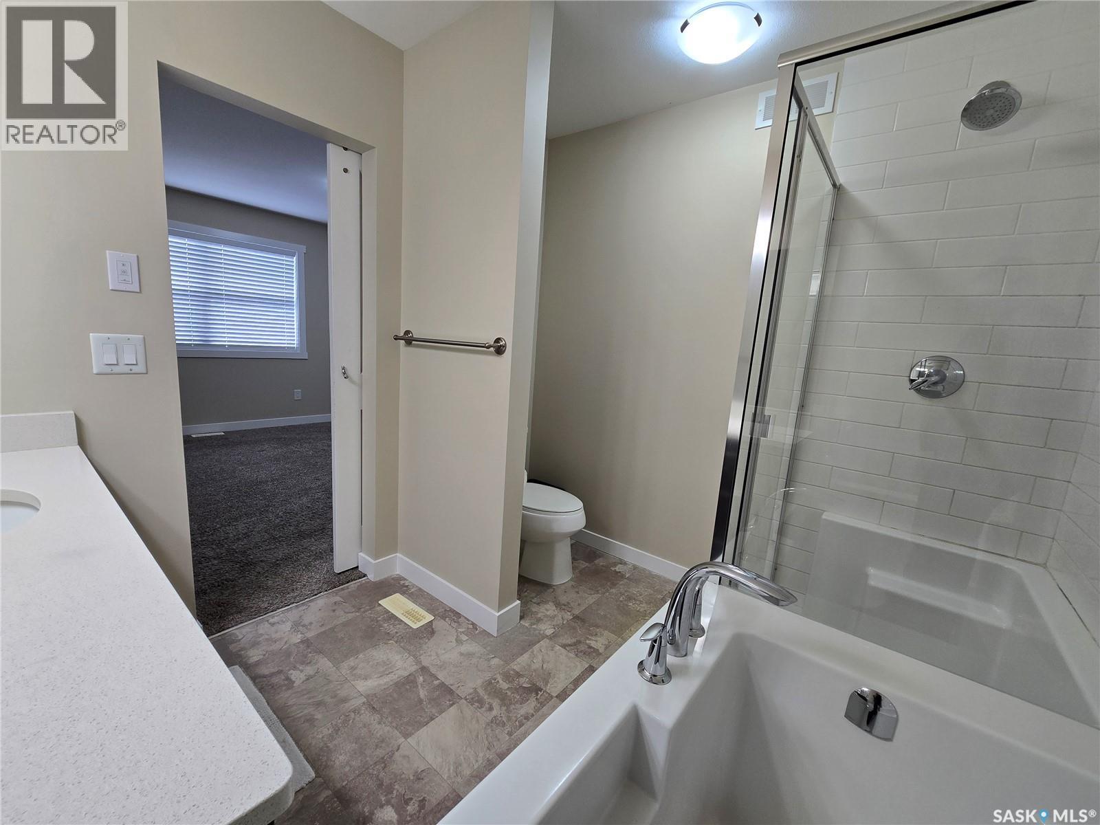 127 315 Dickson Crescent, Saskatoon, Saskatchewan  S7T 0Z1 - Photo 4 - SK027088