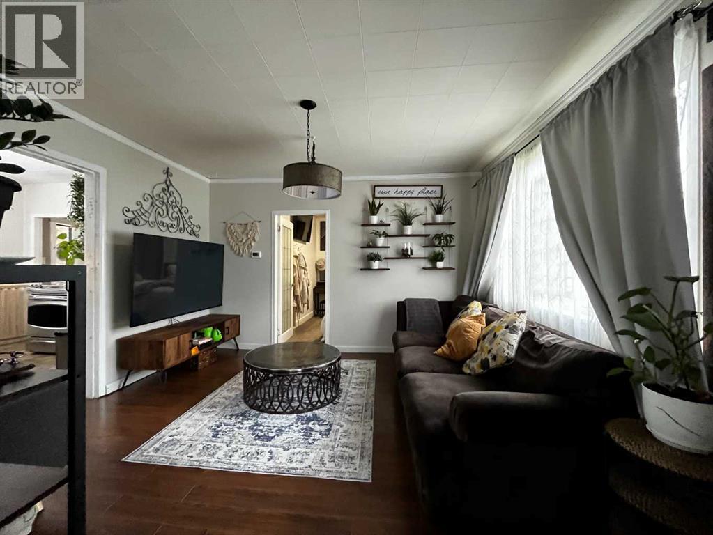 4621 5 Avenue, Edson, Alberta  T7E 1C6 - Photo 2 - A2274565