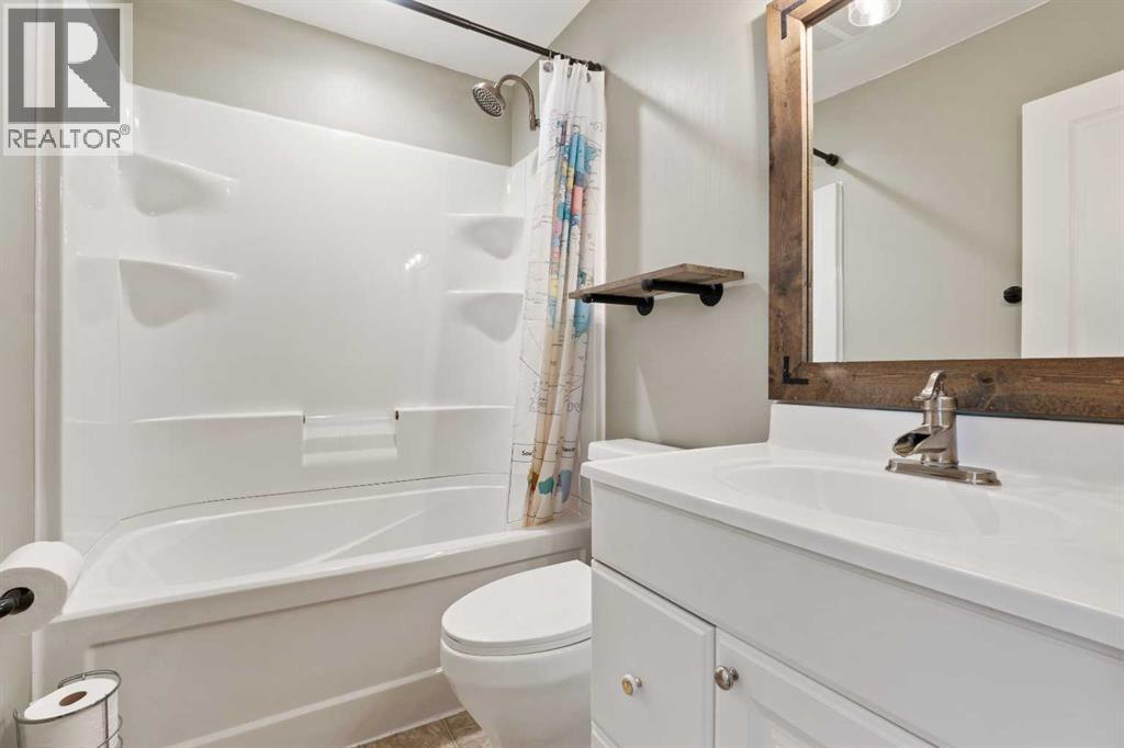 22 Southview Avenue, Swan Hills, Alberta  T0G 2C0 - Photo 12 - A2291950