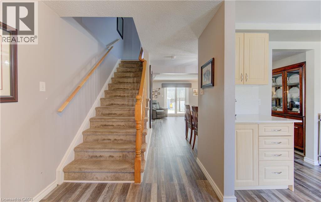 137 Eastforest Trail, Kitchener, Ontario  N2N 3E4 - Photo 4 - 40811714