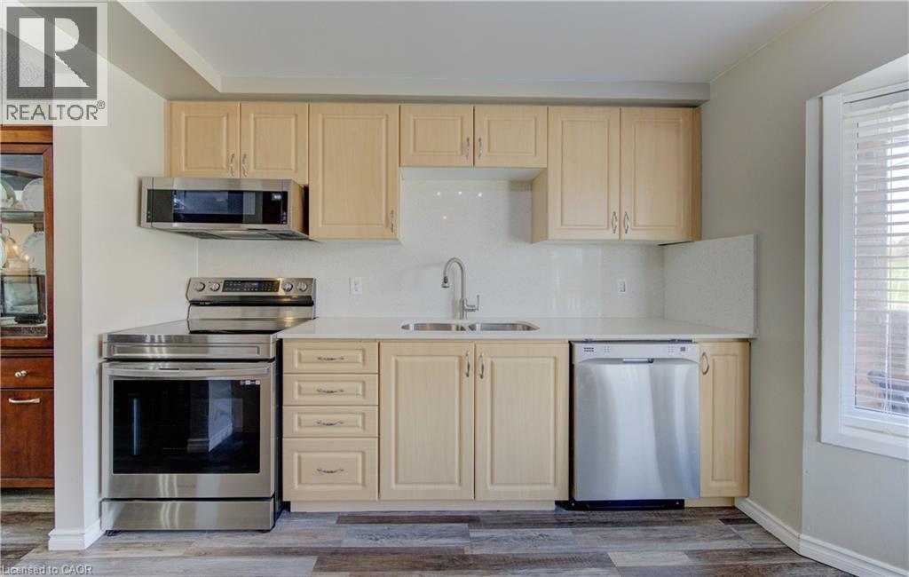 137 Eastforest Trail, Kitchener, Ontario  N2N 3E4 - Photo 6 - 40811714