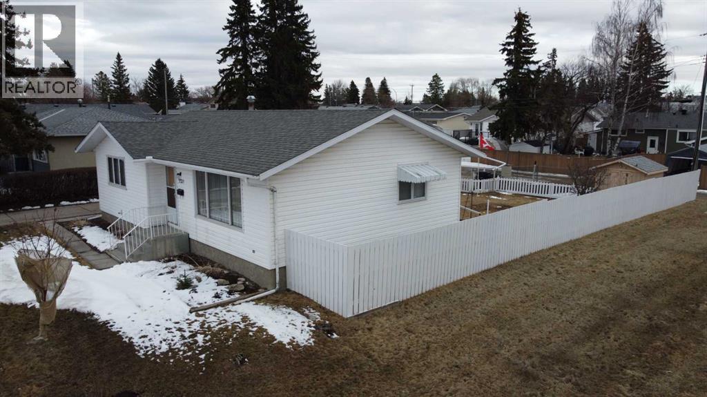 5321 43 Street, Olds, Alberta  T4H 1B6 - Photo 3 - A2299211