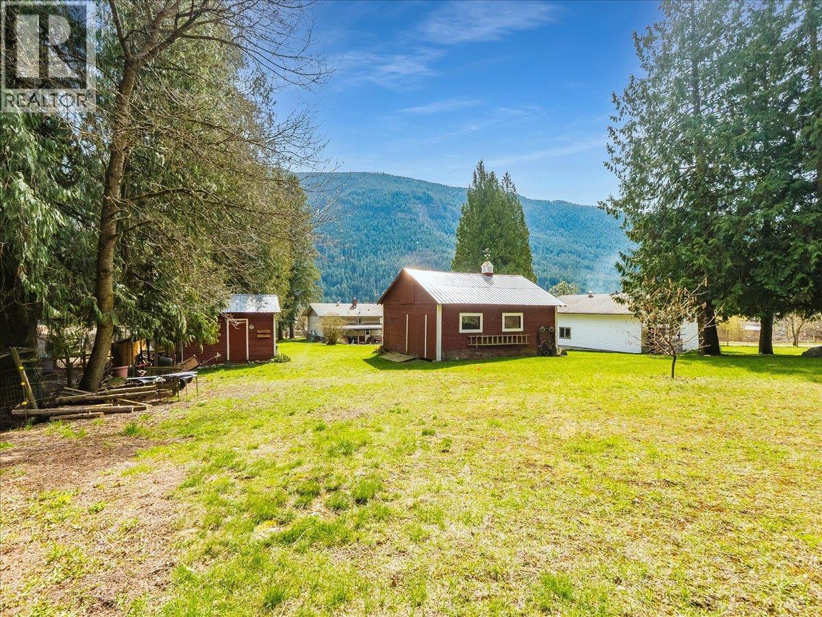 1663 Moran Road Road, Thrums, British Columbia  V1N 4N5 - Photo 39 - 10382160