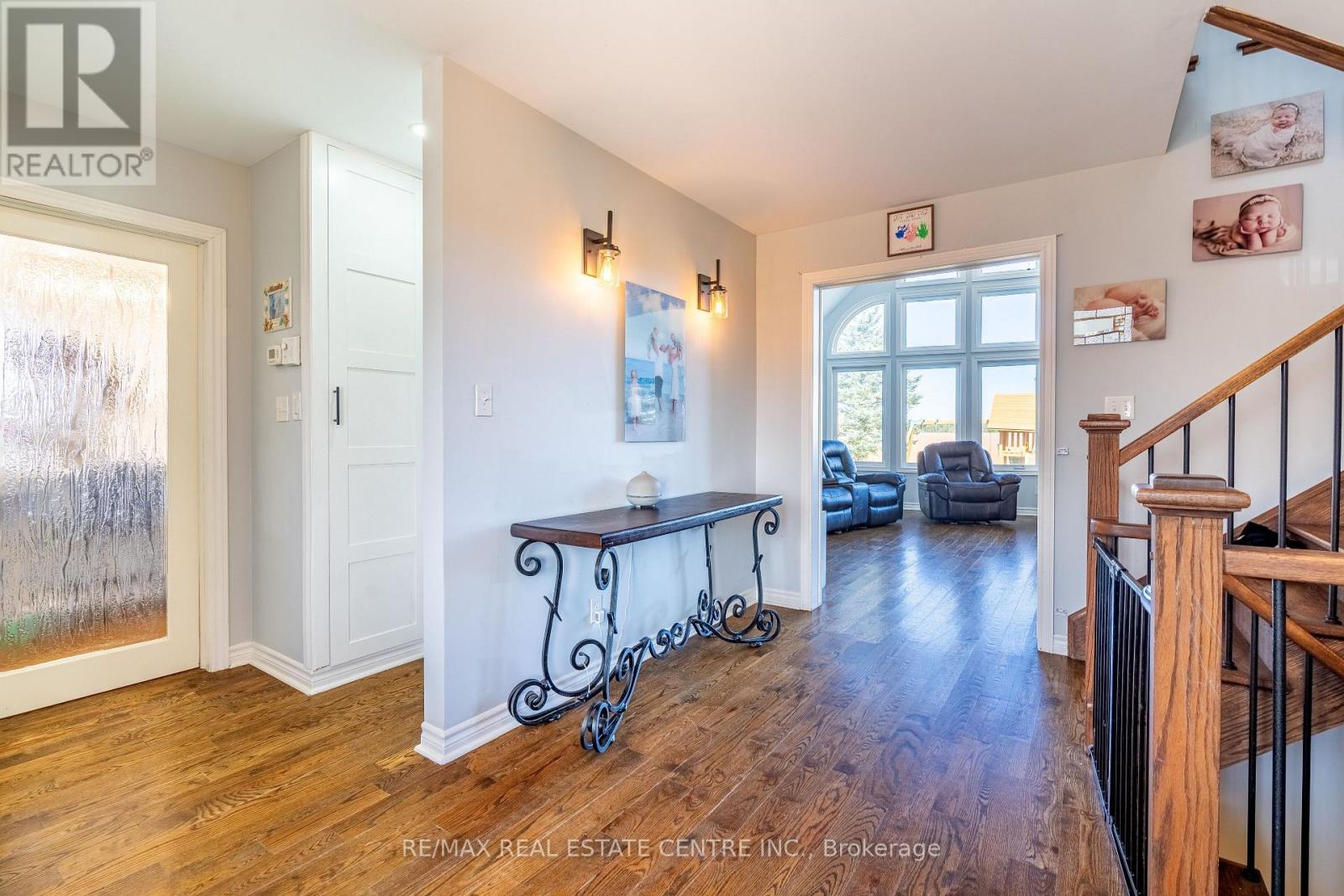 321311 Concession 6-7 Road, East Luther Grand Valley, Ontario  L9W 0W8 - Photo 4 - X12974892