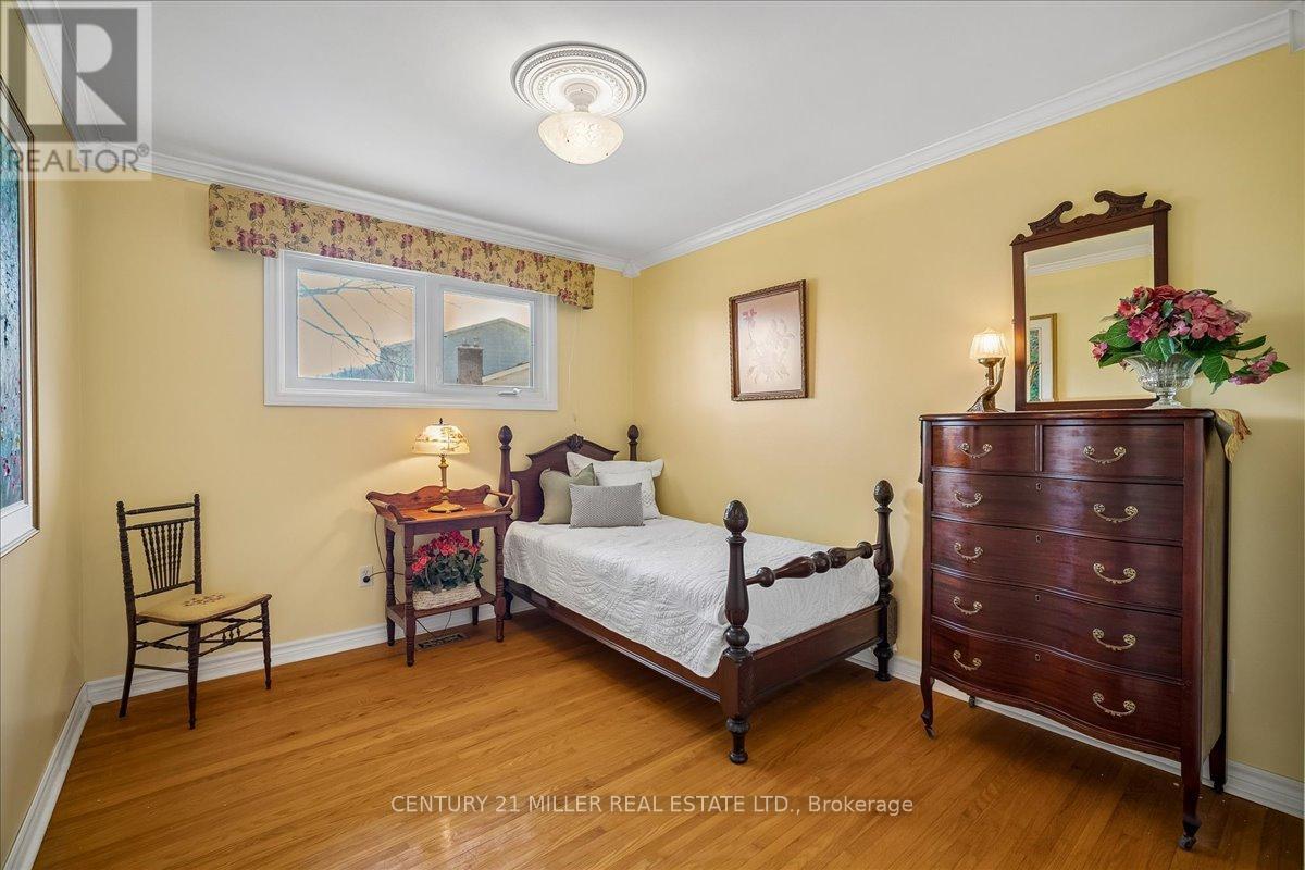 5 Cortina Crescent, Hamilton, Ontario  L8K 4K3 - Photo 13 - X12974896