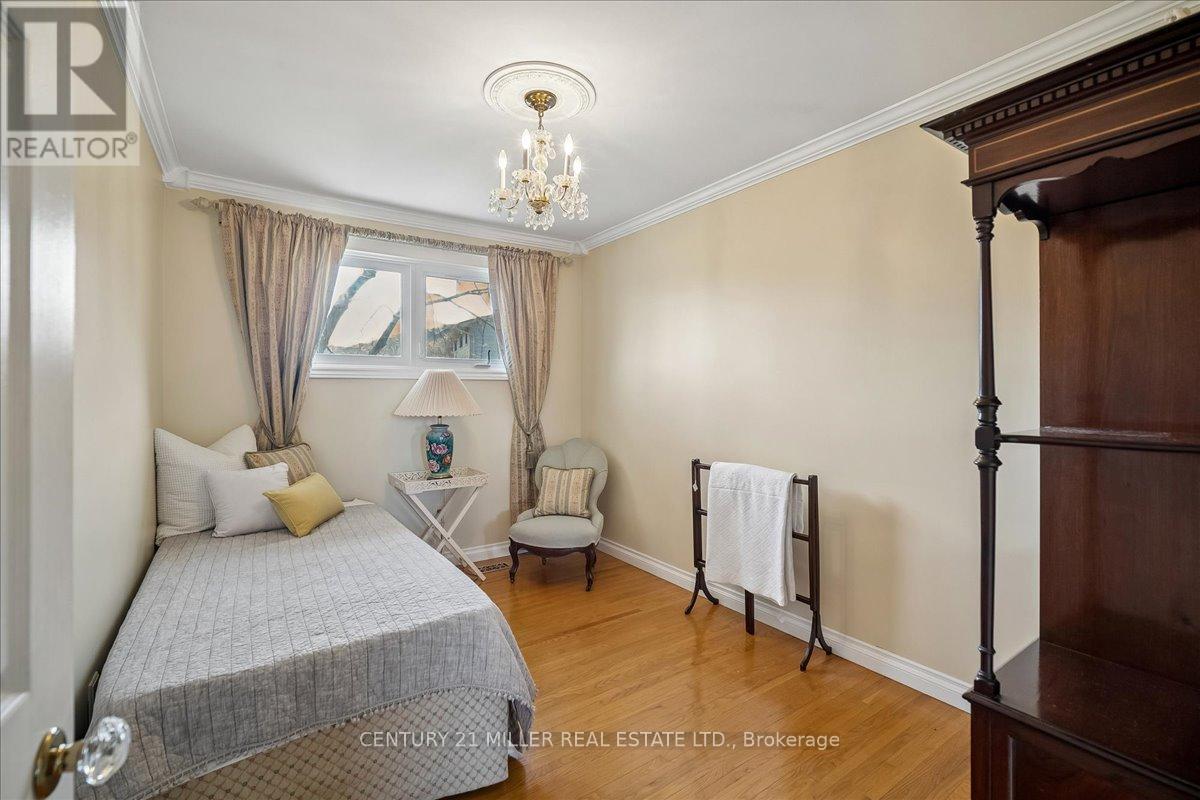 5 Cortina Crescent, Hamilton, Ontario  L8K 4K3 - Photo 14 - X12974896