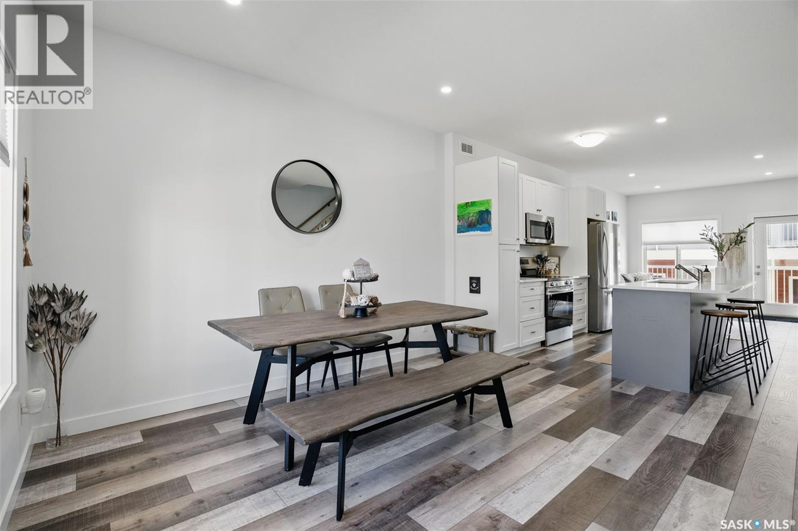 421 L Avenue S, Saskatoon, Saskatchewan  S7M 5Y6 - Photo 6 - SK032331