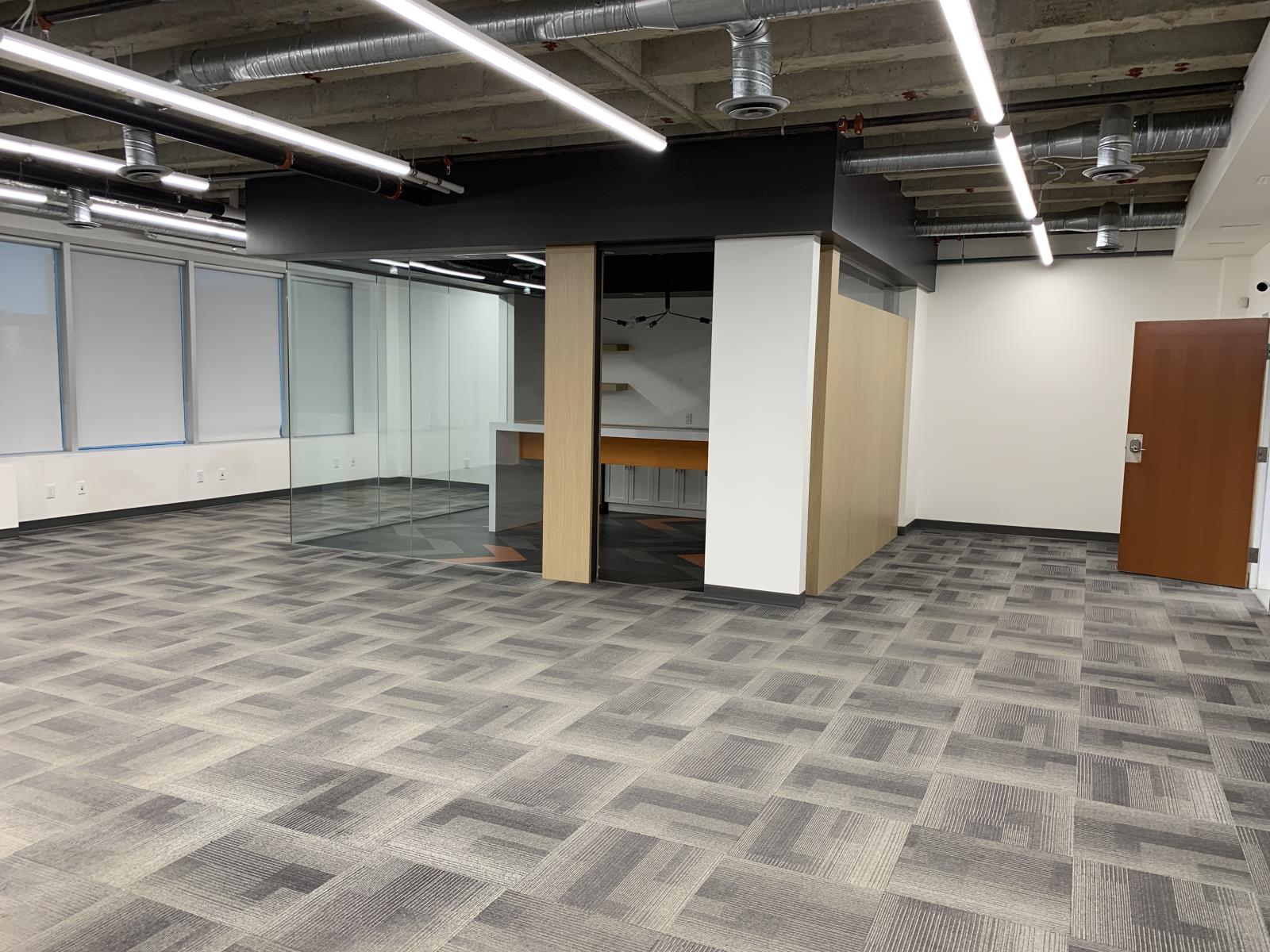 #305 #305, 10335-10335  Jasper Avenue Nw, Edmonton, Alberta  T5J 1Y6 - Photo 4 - 44671467