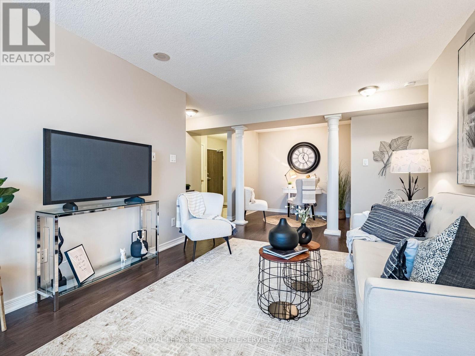 1602 - 9 George Street N, Brampton, Ontario  L6X 0T6 - Photo 11 - W12694646