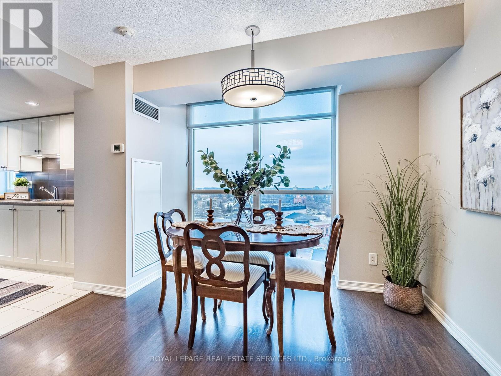 1602 - 9 George Street N, Brampton, Ontario  L6X 0T6 - Photo 13 - W12694646