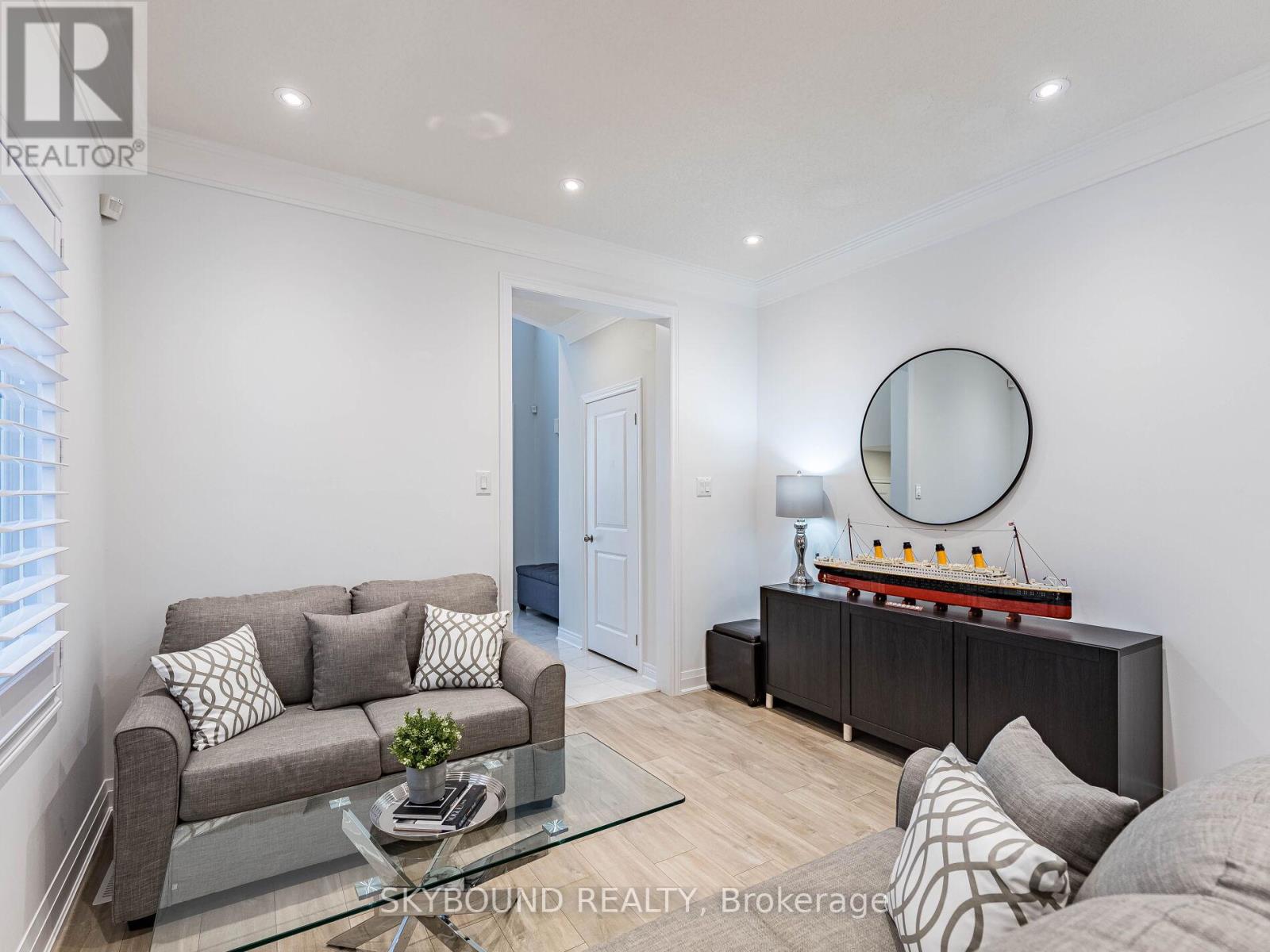 237 Shoreview Drive, Welland, Ontario  L3B 0H3 - Photo 7 - X12879372